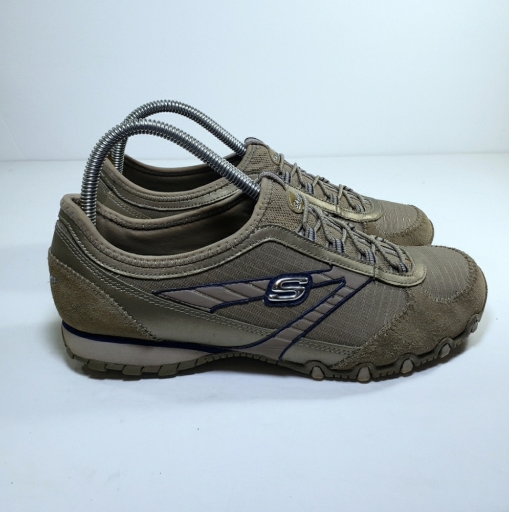 Skechers Relaxed Fit Leather Slipon Rugged Sneakers